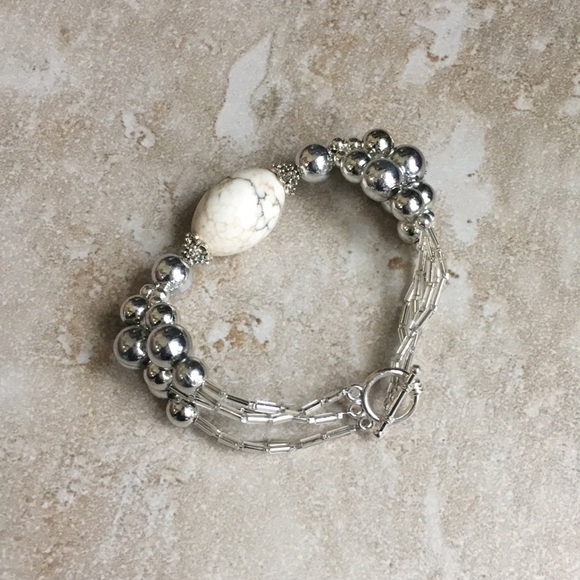 White stone bracelet silver beads 8” - Picture 8 of 16